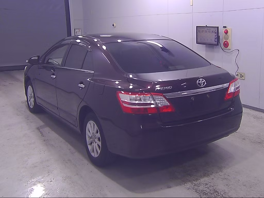 TOYOTA PREMIO