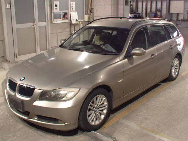 BMW 3-SERIES
