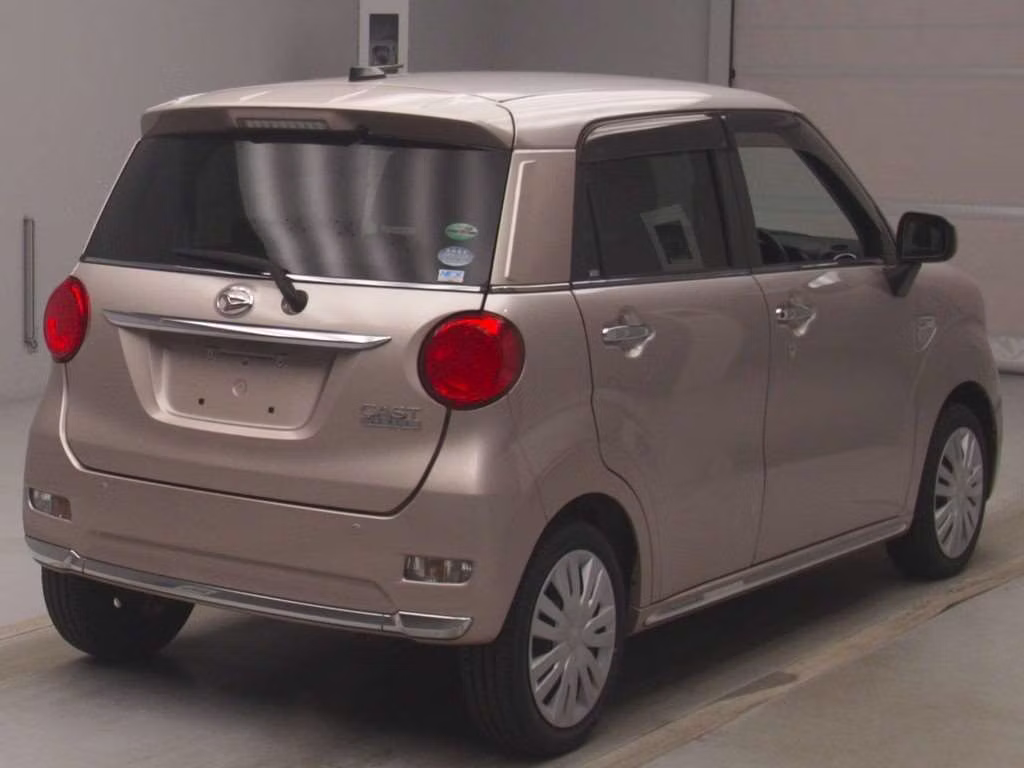 DAIHATSU CAST