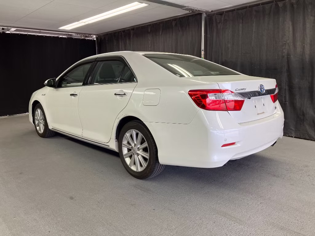 TOYOTA CAMRY