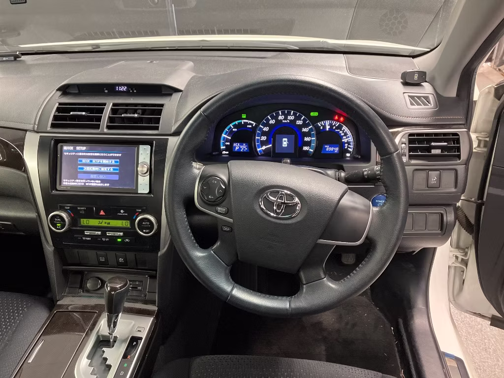 TOYOTA CAMRY