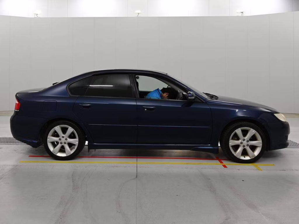 SUBARU LEGACY B4