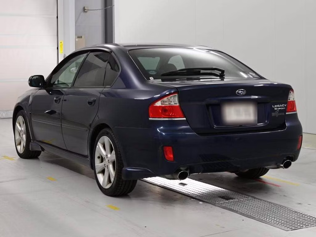 SUBARU LEGACY B4