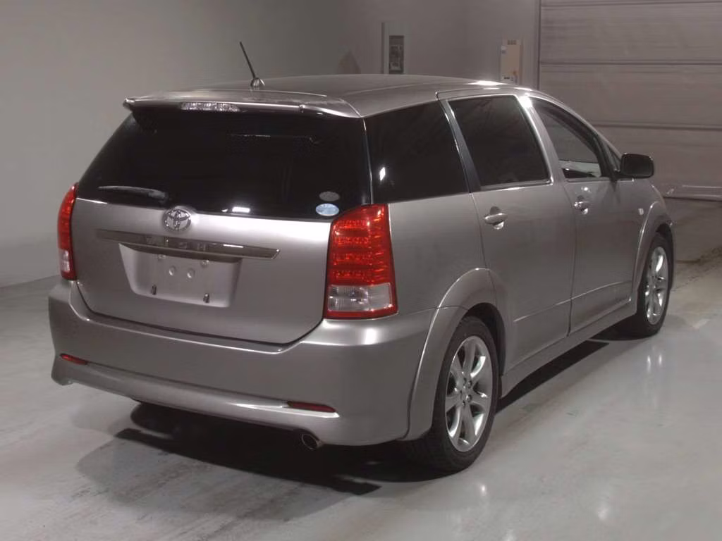TOYOTA WISH