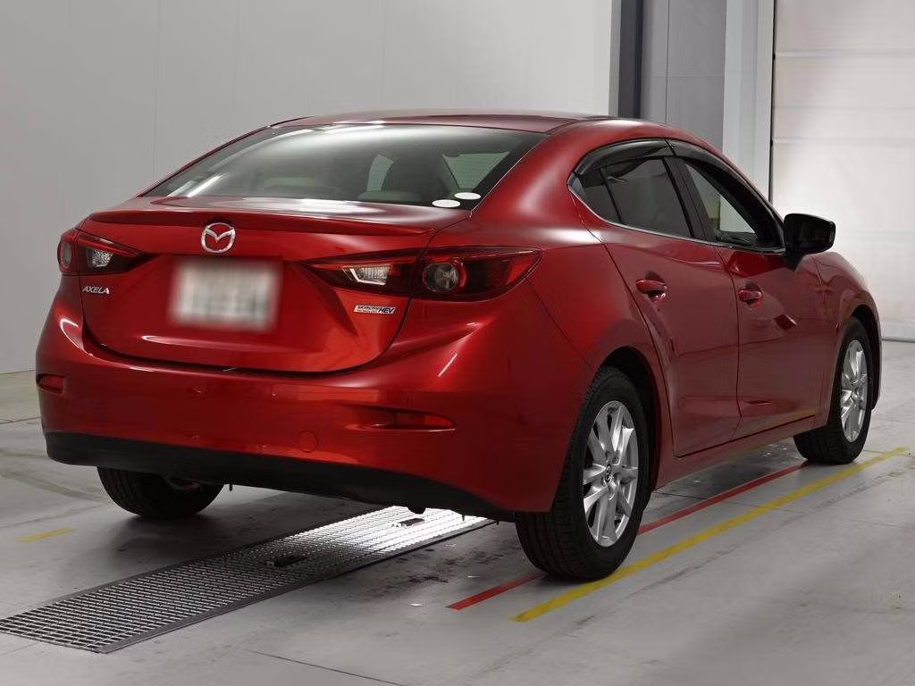 MAZDA AXELA