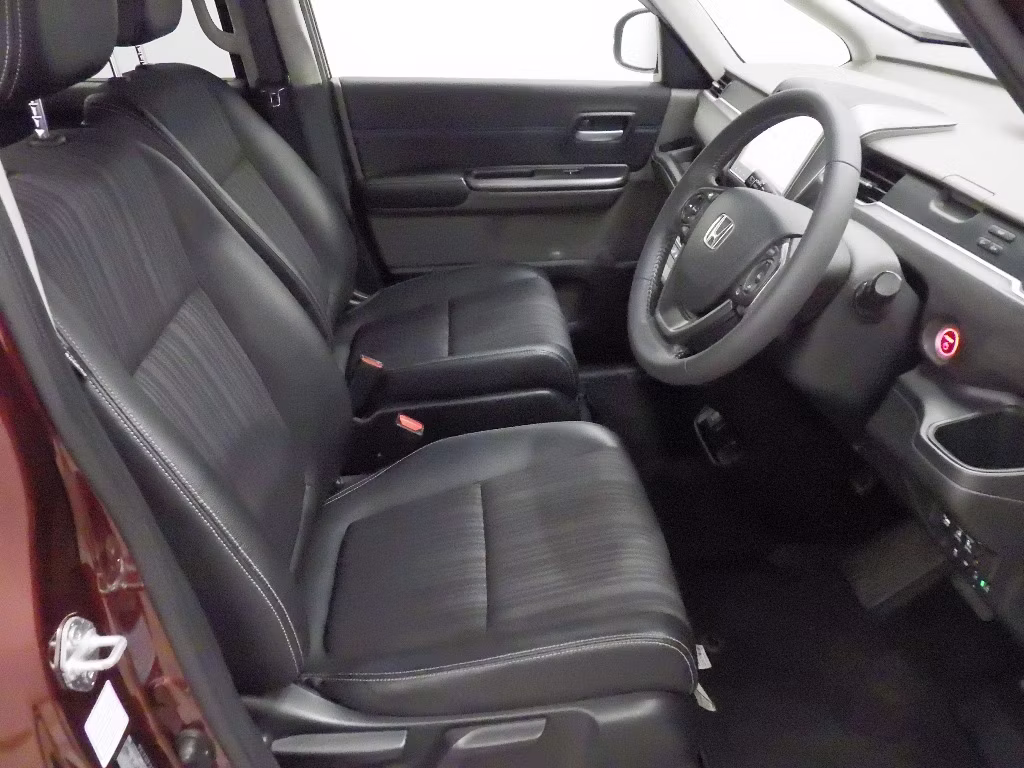 HONDA FREED+