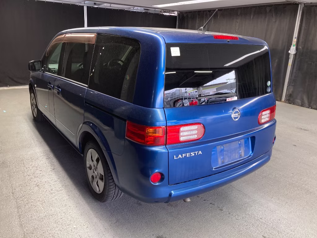 NISSAN LAFESTA
