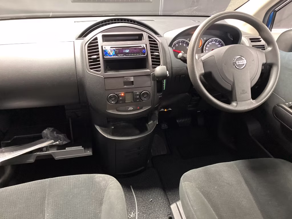 NISSAN LAFESTA