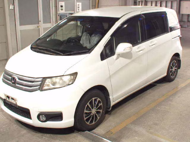 HONDA FREED SPIKE