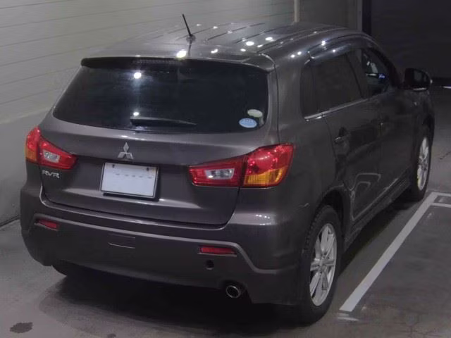 MITSUBISHI RVR