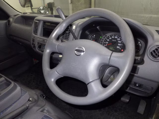 NISSAN CARAVAN