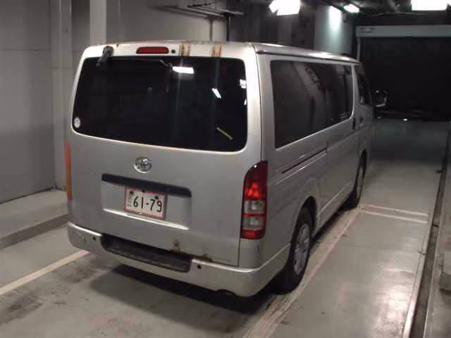 TOYOTA REGIUS ACE
