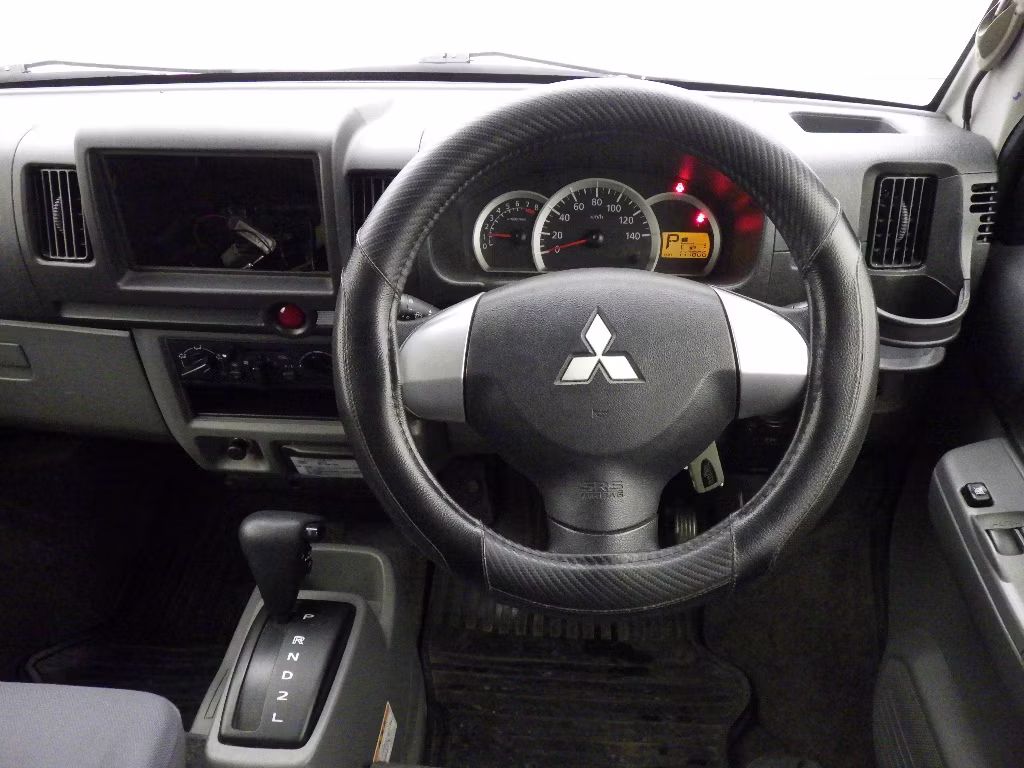 MITSUBISHI MINICAB