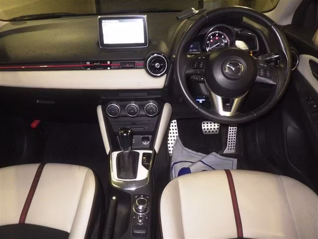 MAZDA MAZDA2