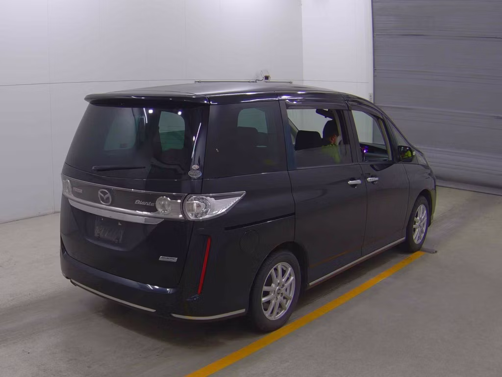 MAZDA BIANTE