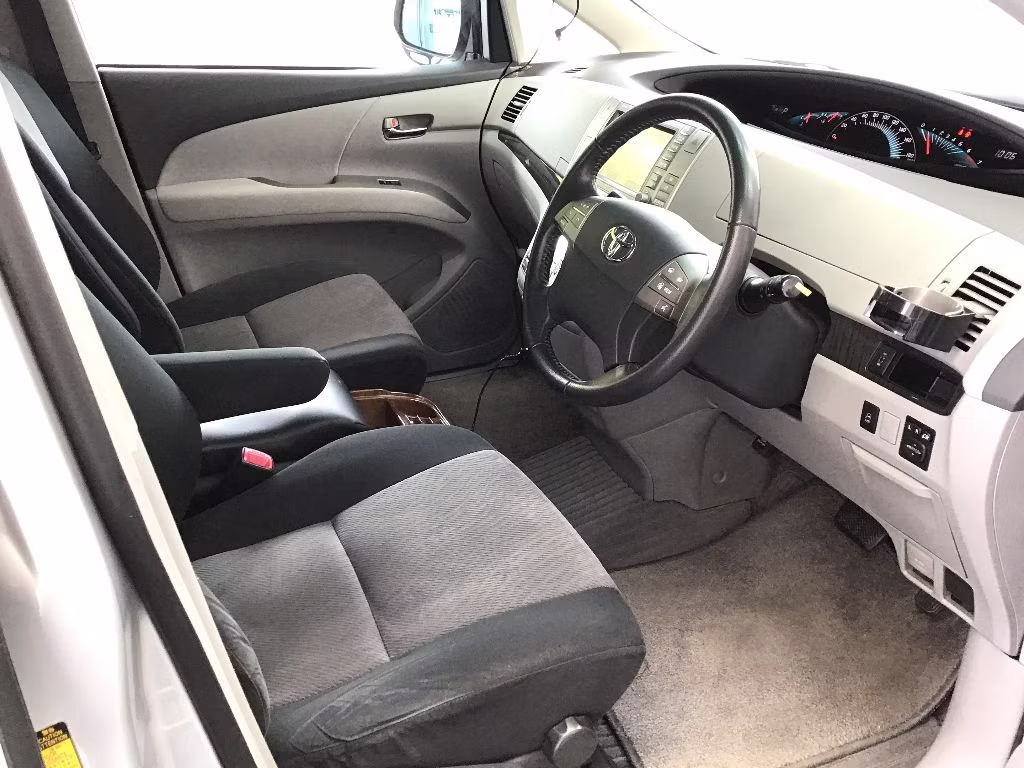 TOYOTA ESTIMA