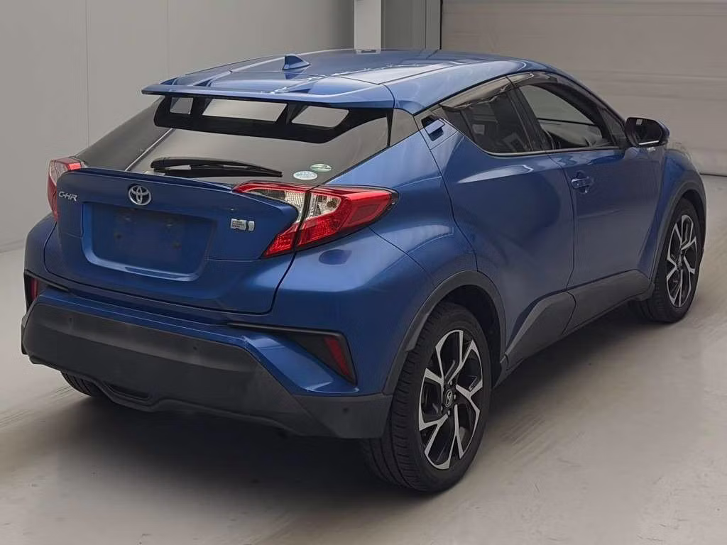 TOYOTA C-HR