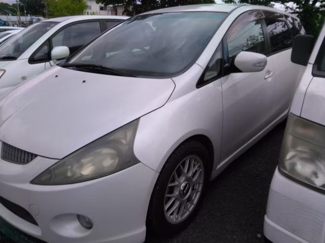 MITSUBISHI GRANDIS