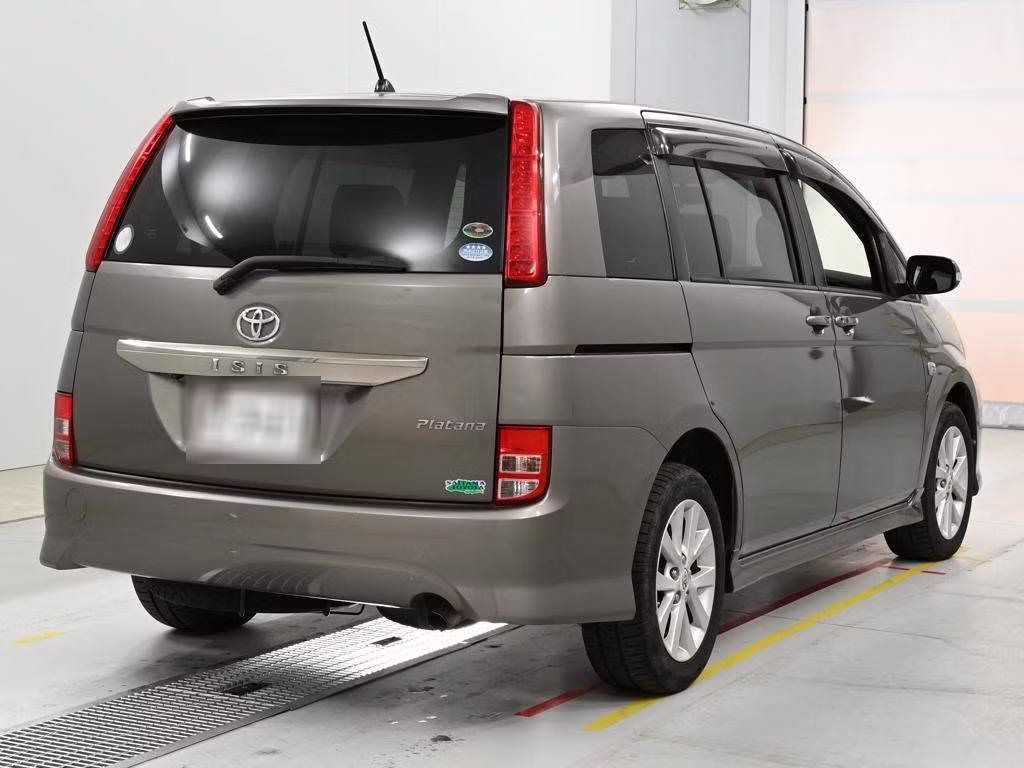 TOYOTA ISIS