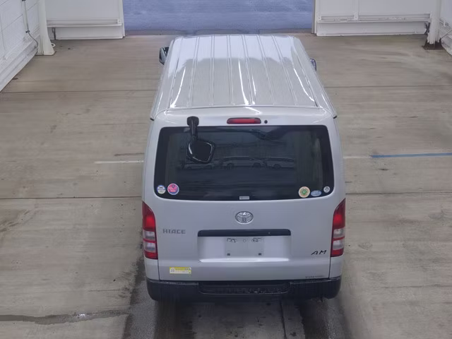 TOYOTA REGIUS ACE