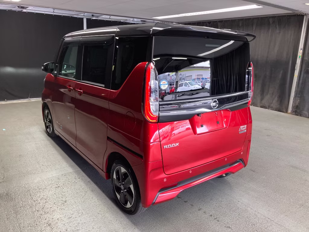 NISSAN ROOX