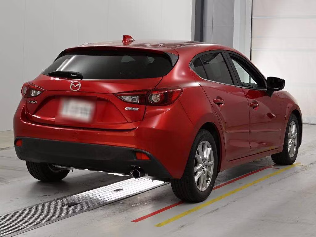 MAZDA AXELA