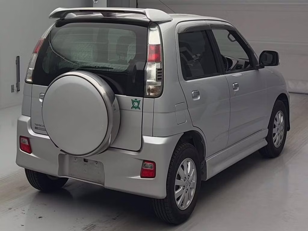 DAIHATSU TERIOS KID