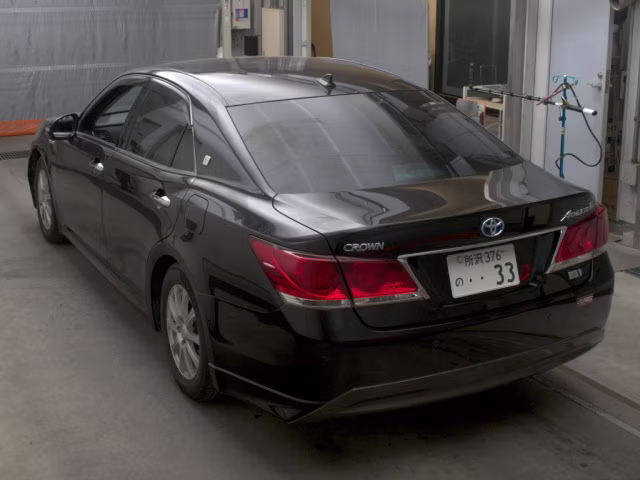 TOYOTA CROWN