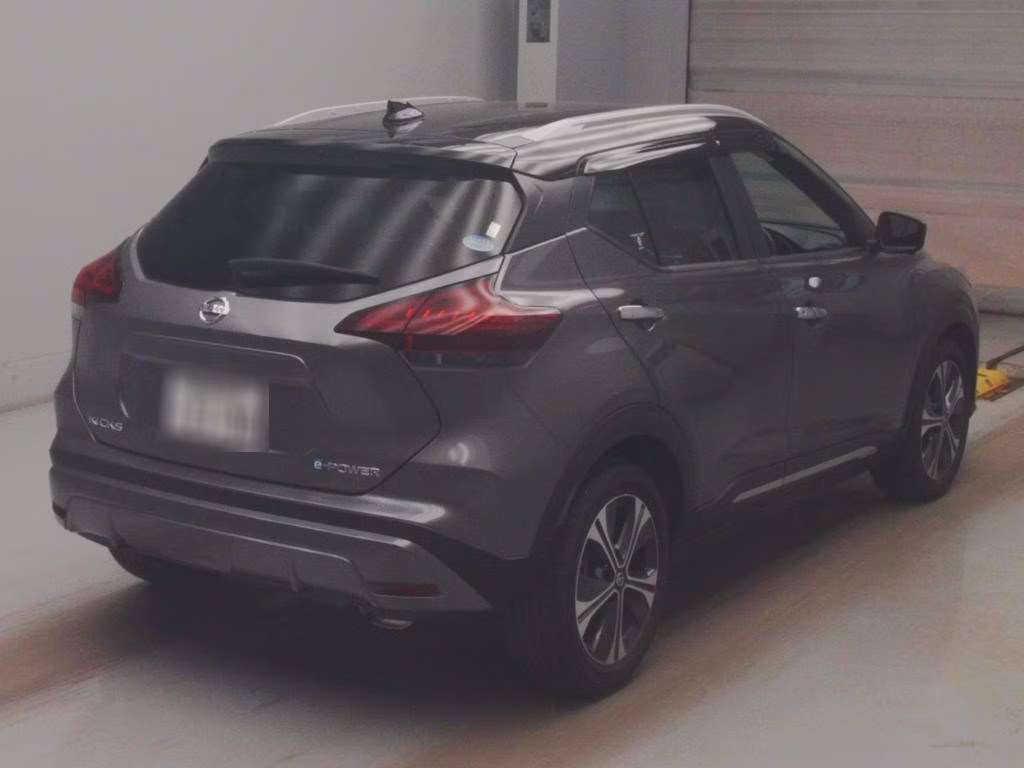 NISSAN KICKS