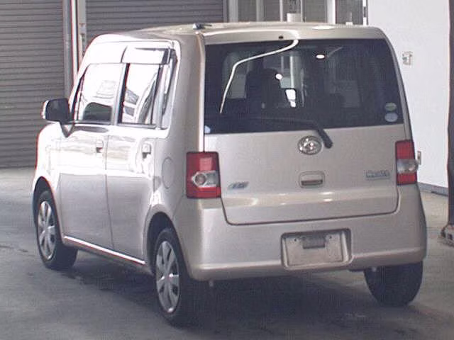 DAIHATSU MOVE CONTE