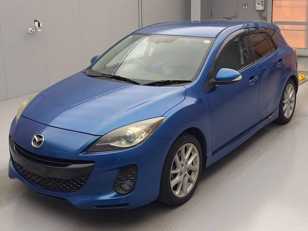 MAZDA AXELA