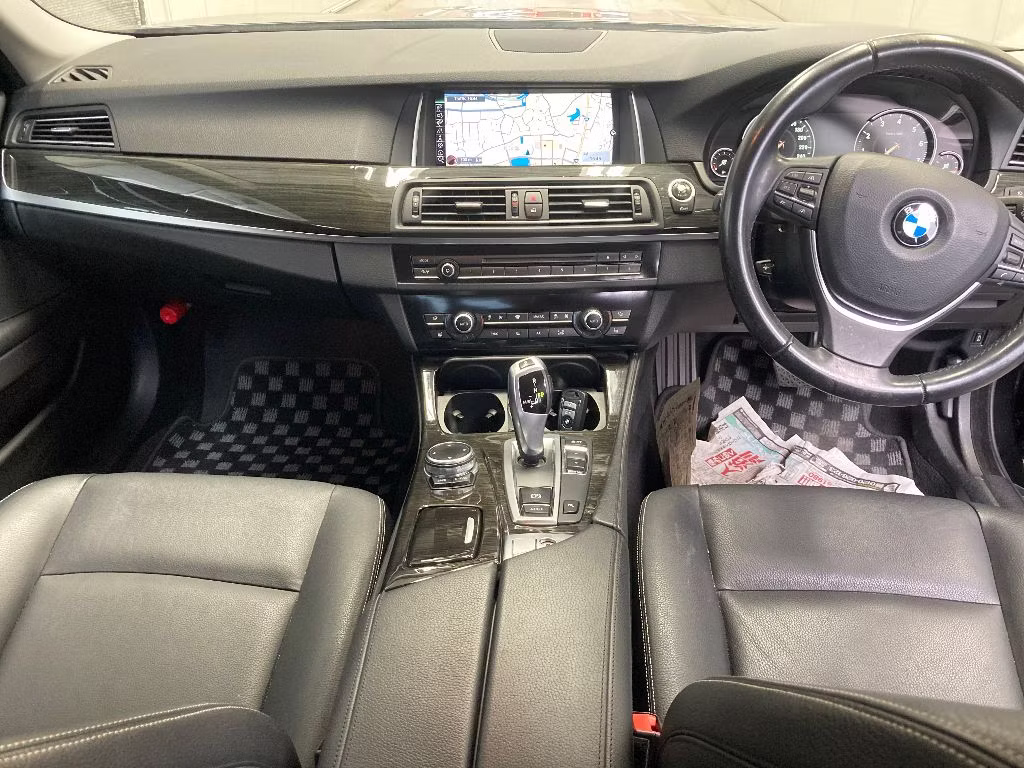 BMW 5-SERIES