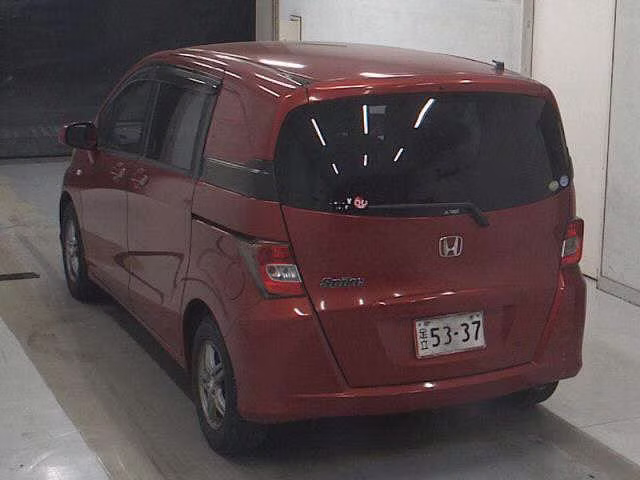 HONDA FREED SPIKE
