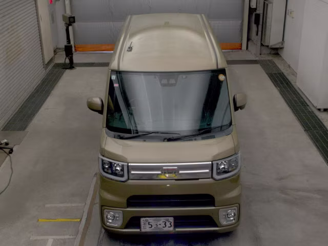 DAIHATSU WAKE