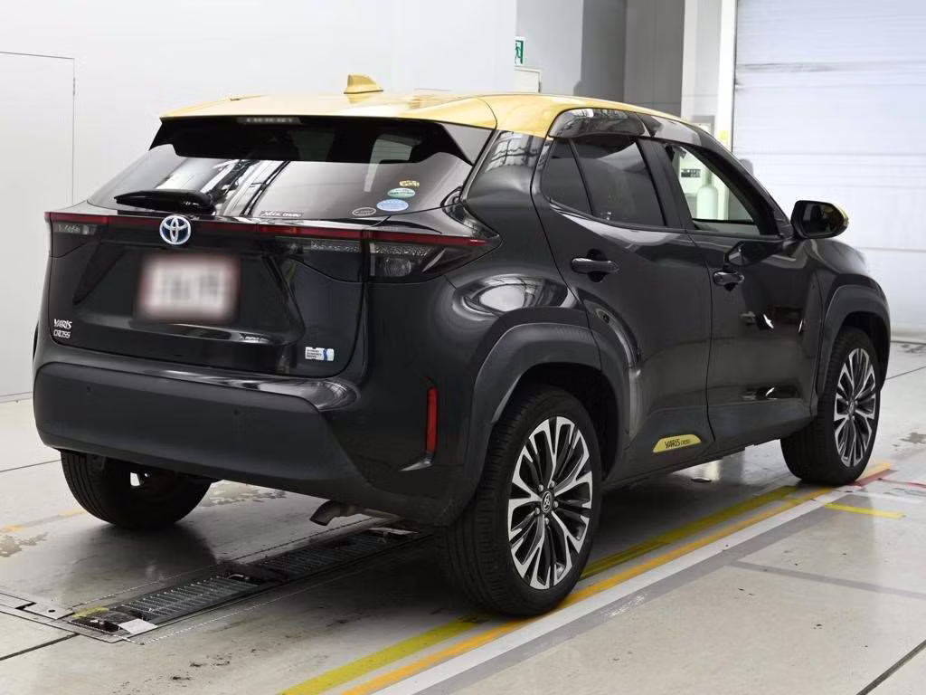 TOYOTA YARIS CROSS
