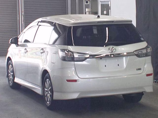 TOYOTA WISH