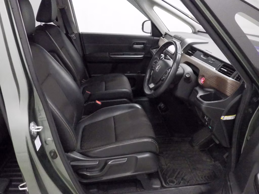 HONDA FREED+