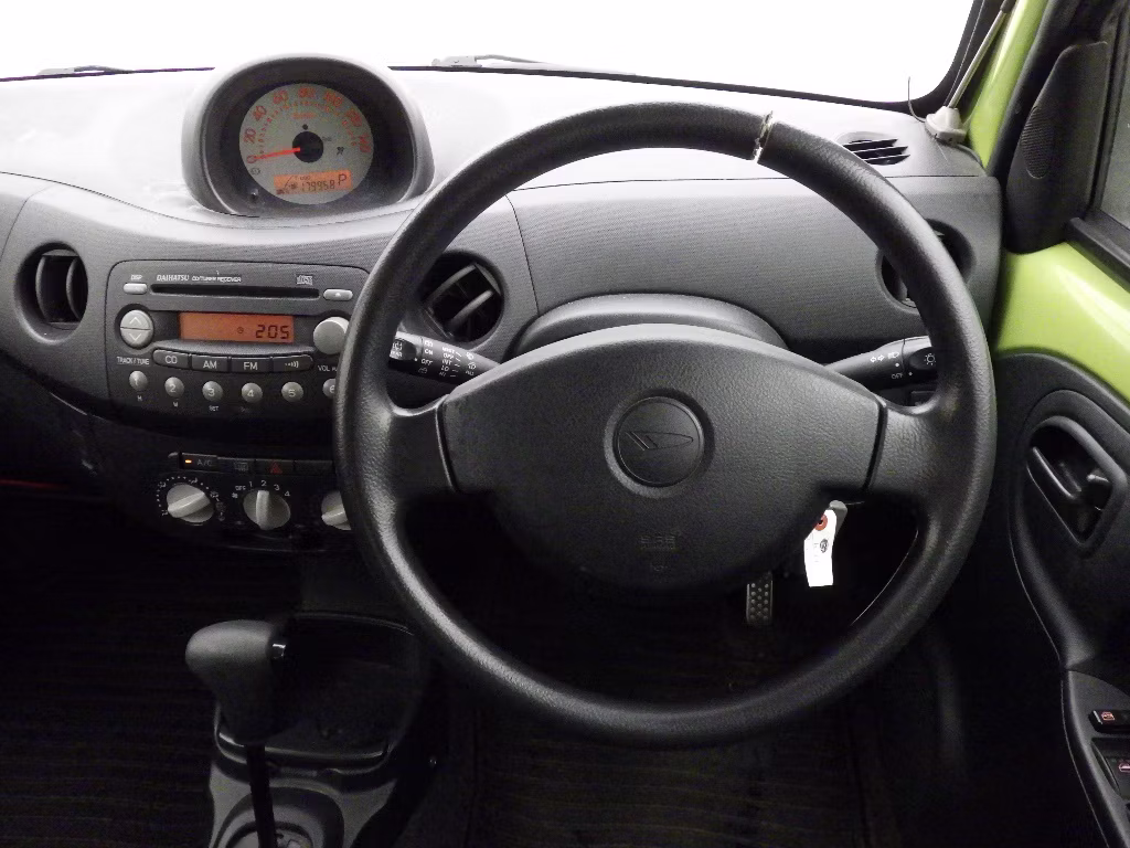 DAIHATSU ESSE