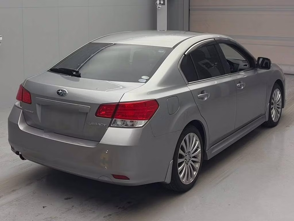 SUBARU LEGACY B4