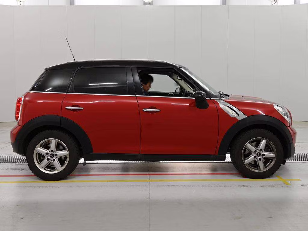 MINI CROSSOVER