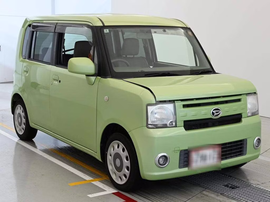DAIHATSU MOVE CONTE