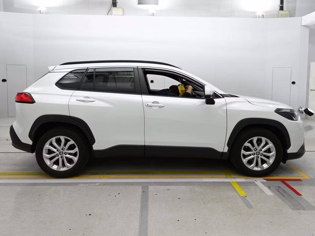 TOYOTA COROLLA CROSS