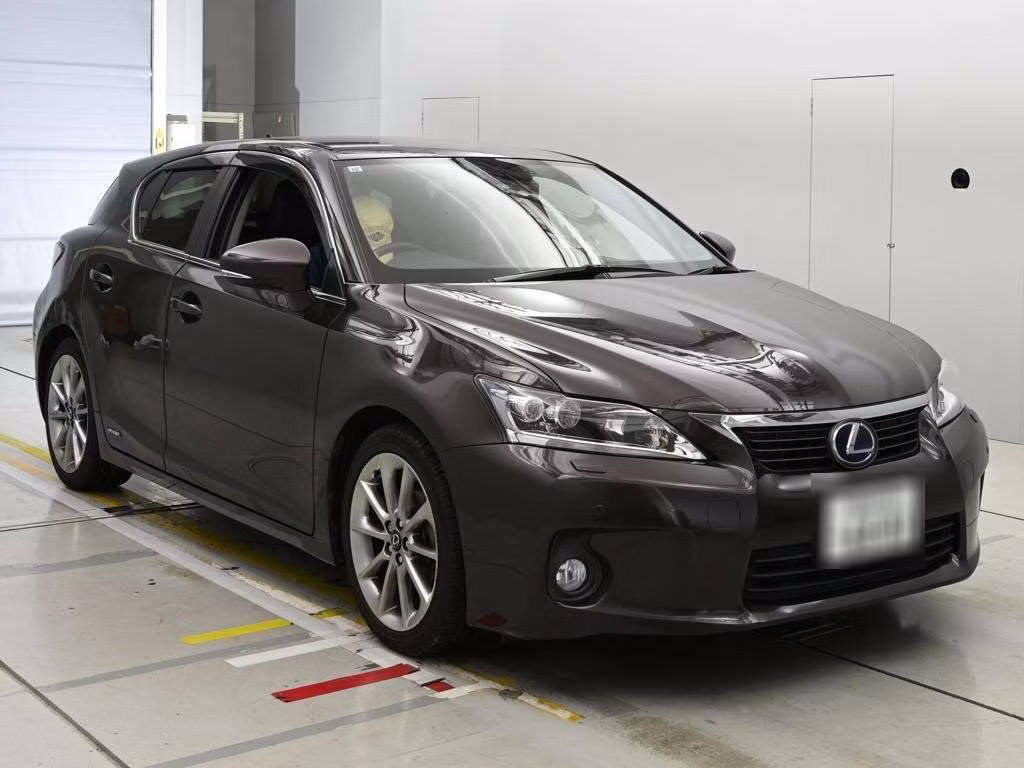 LEXUS CT200H