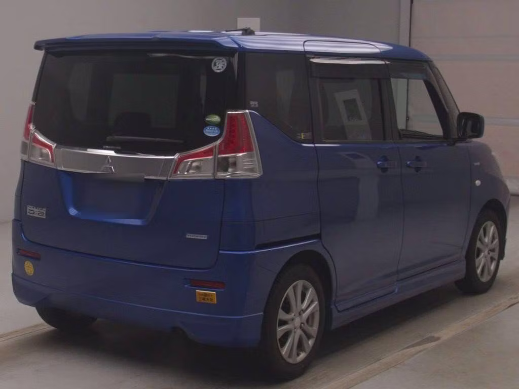 MITSUBISHI DELICA D:2