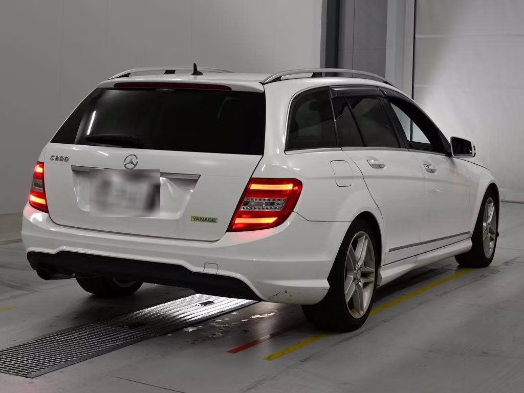 MERCEDES-BENZ C-CLASS