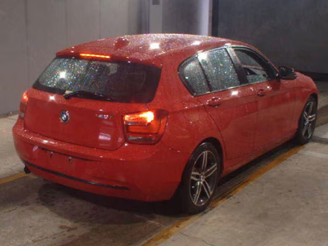BMW 1-SERIES