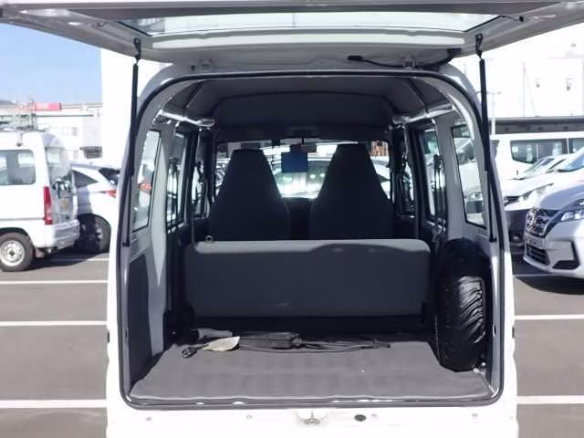MITSUBISHI MINICAB MIEV