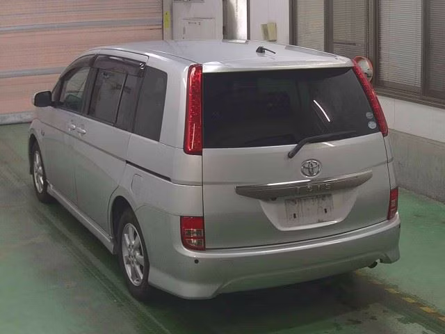 TOYOTA ISIS
