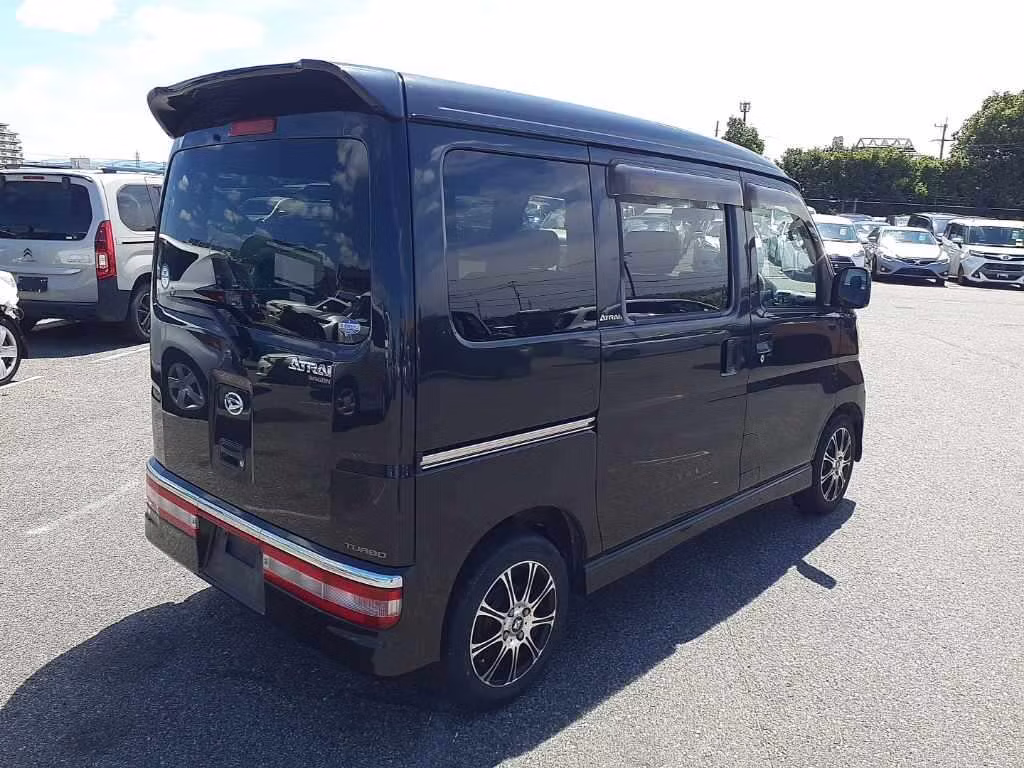 DAIHATSU ATRAI