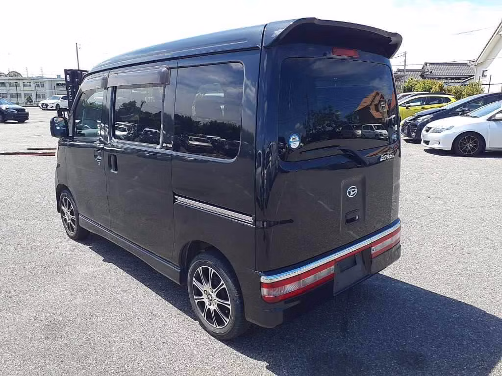 DAIHATSU ATRAI